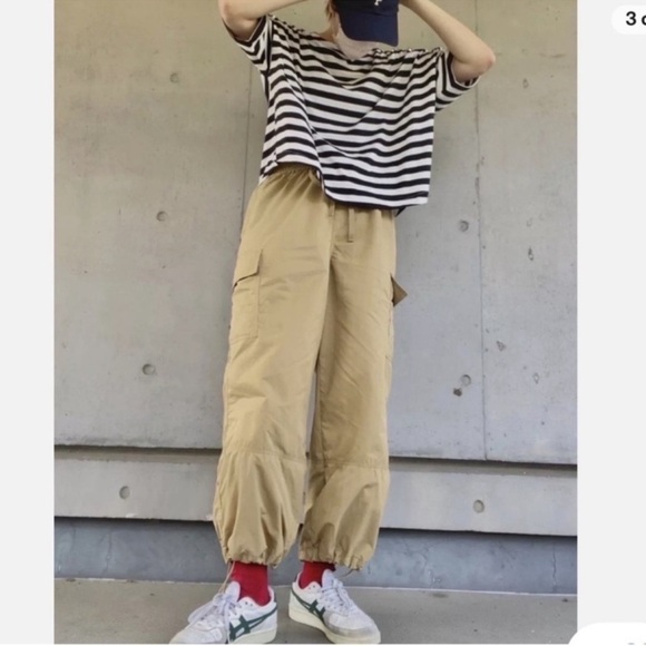 UNIQLO × JW ANDERSON JWA Cargo Jogger Pants Tan Beige 100% Nylon Women's Size L - Picture 3 of 14